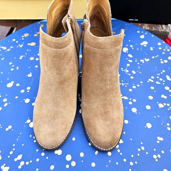 Lucky Brand LK-Yabba Oiled Suede Booties Size 10 - Picture 4 of 16